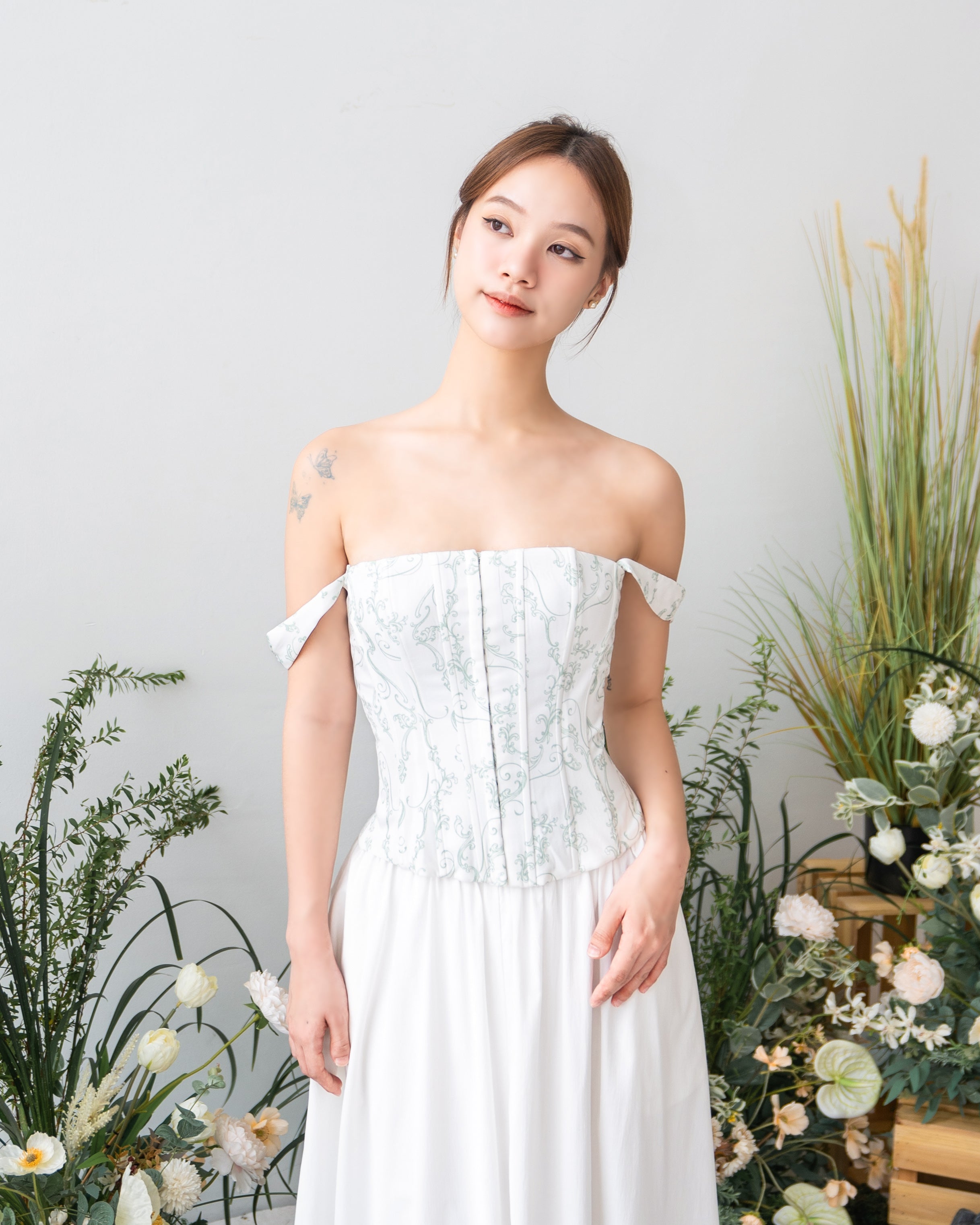 ODETTE Corset in Enchanted Print - runs larger