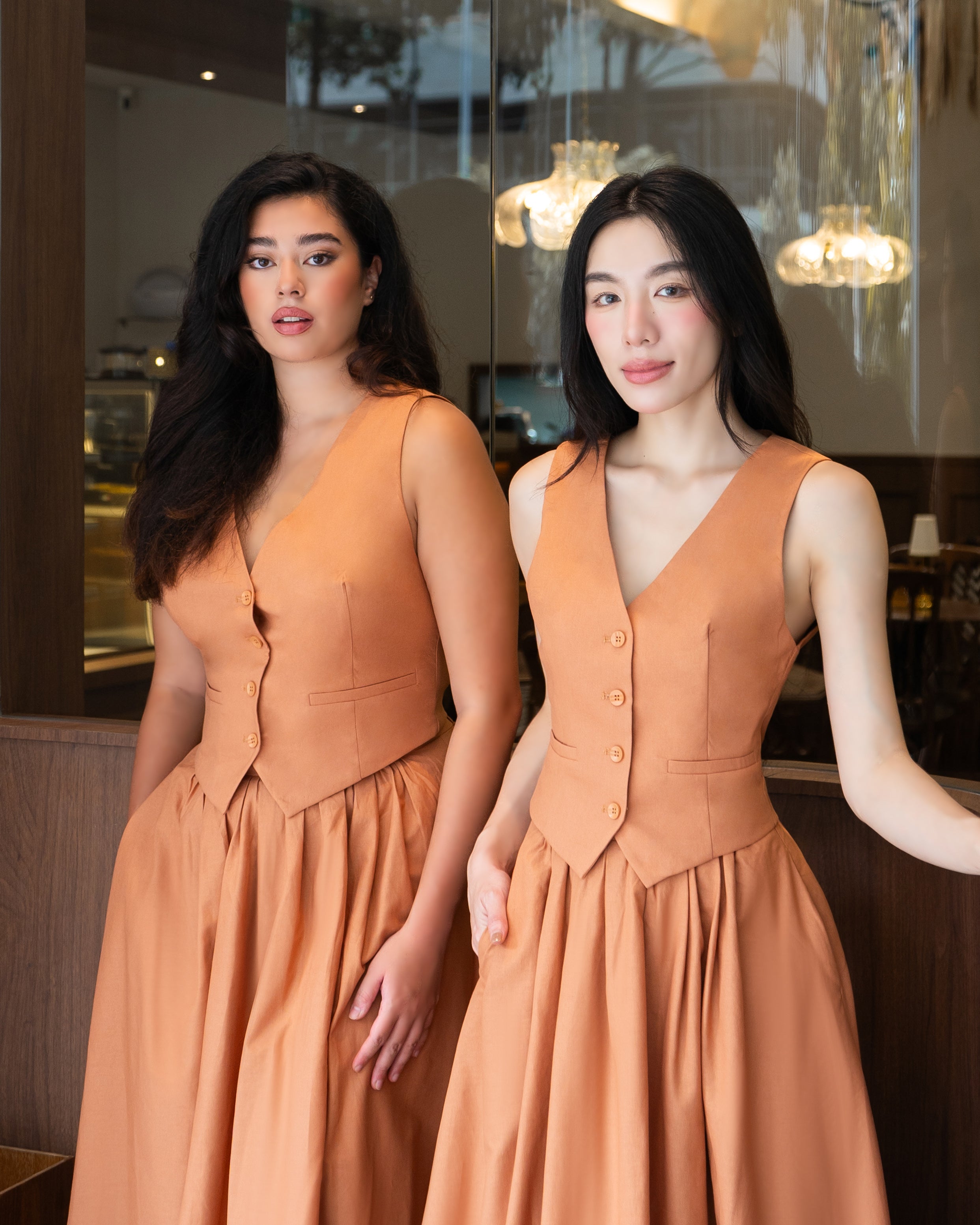 NAT Vest in Caramel Latte