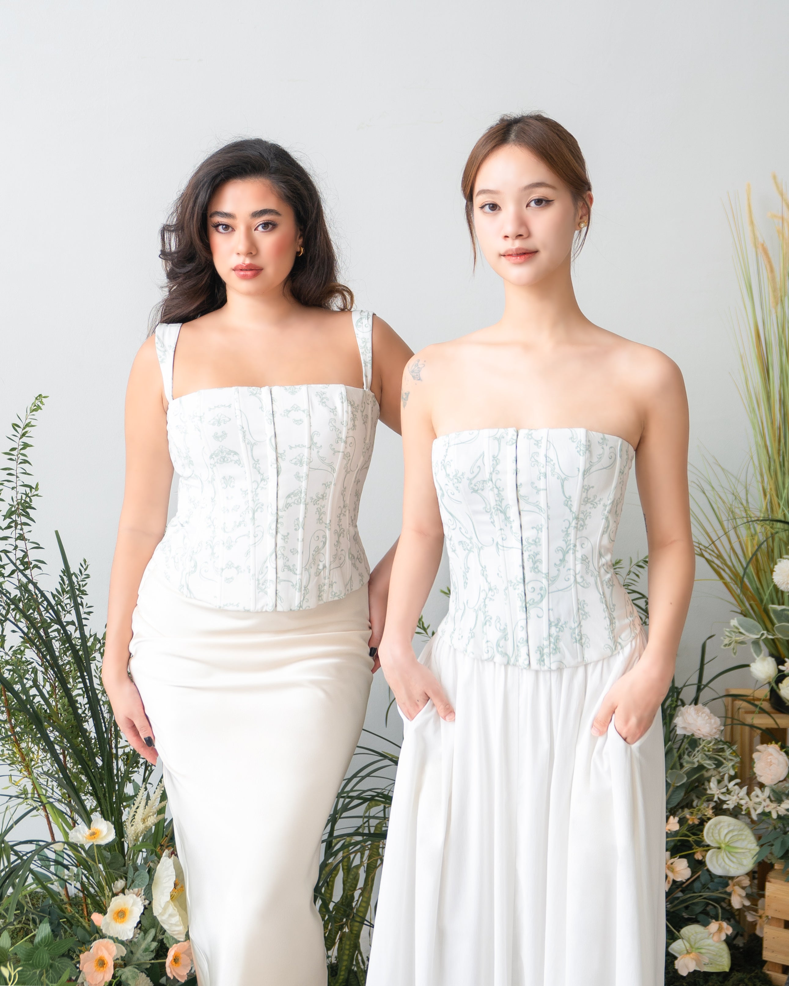 ODETTE Corset in Enchanted Print - runs larger