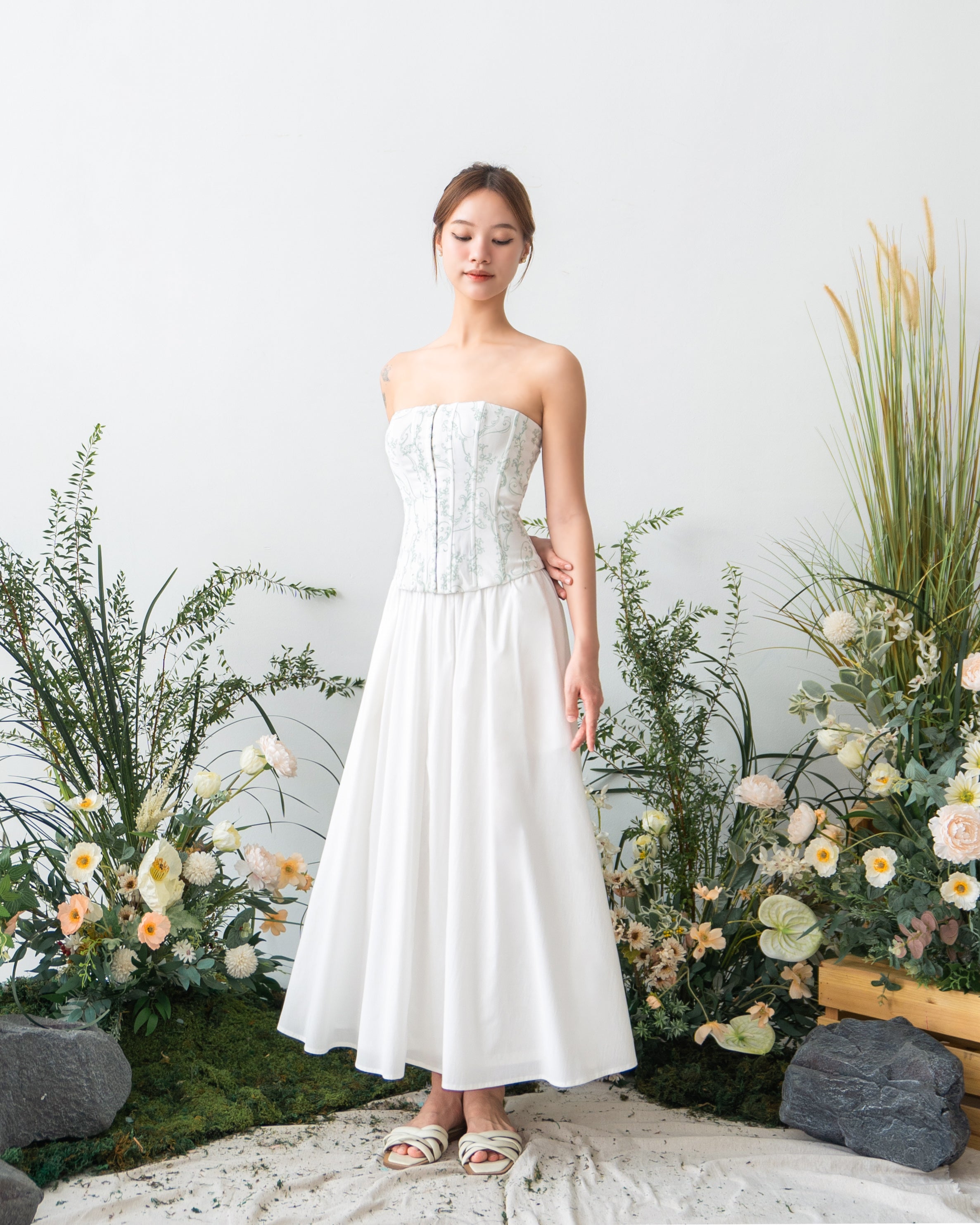 ODETTE Corset in Enchanted Print - runs larger