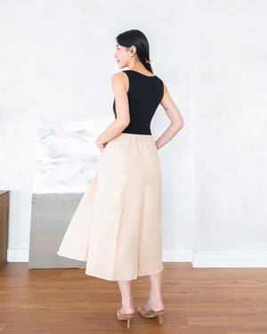 KATELYN in Black & Almond (runs slightly larger)
